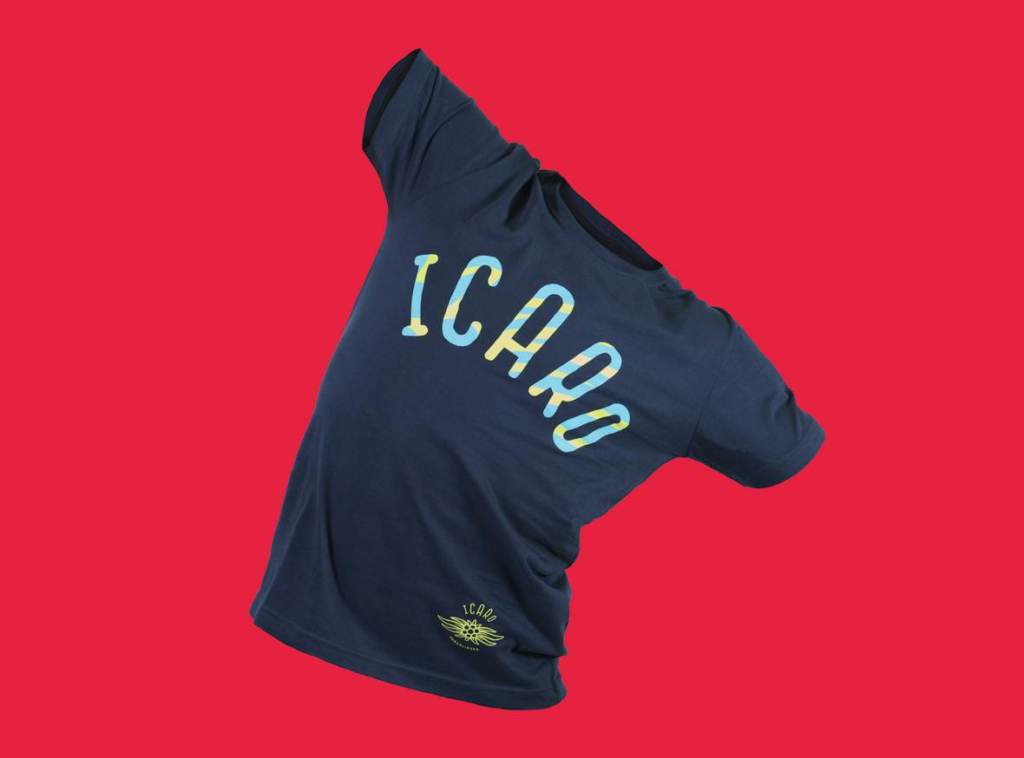 icaro_basic_shirt_blau_stehend_dsc5781